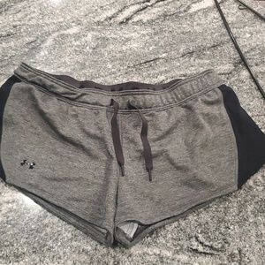 Woman's athletic short shorts